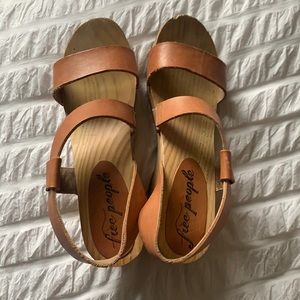 Free People Leather Wedge Wood Sandal 41